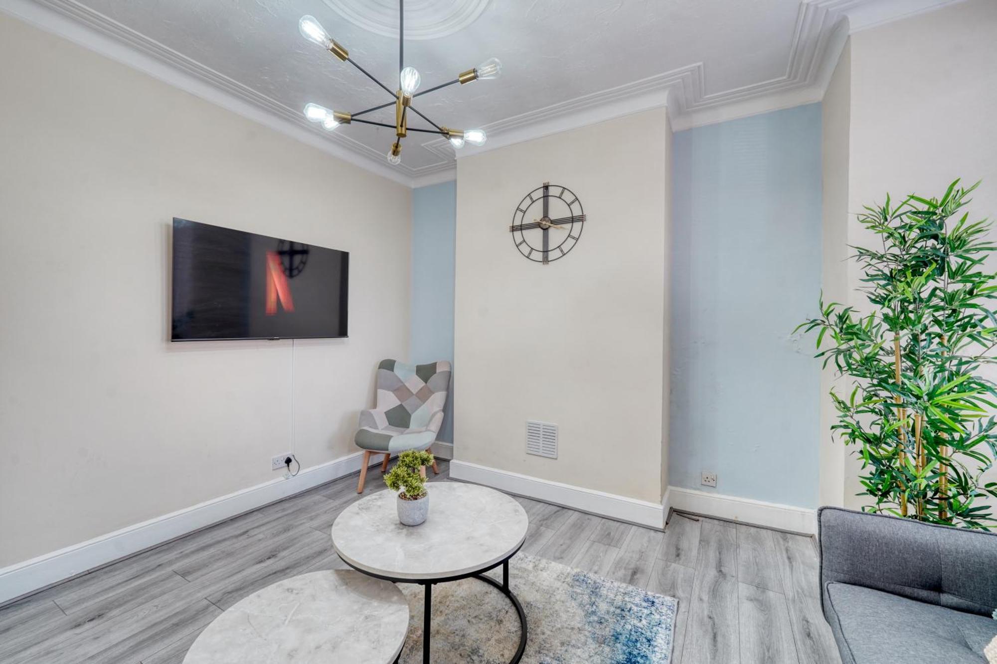 Luxury With Large Garden Appartamento Londra